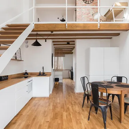 Rondo Wiatraczna Loft