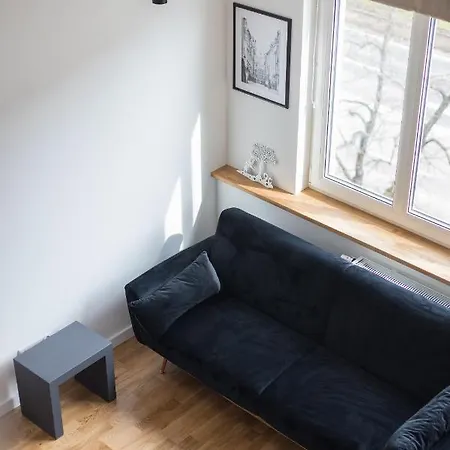 Rondo Wiatraczna Loft 公寓